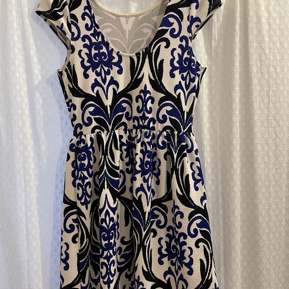 Stitch fix blue black and white mini dress - Picture 2 of 6